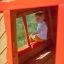 Barn leker i Anna's Playhouse.