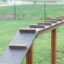 Agility Walk Ramp för utomhusbruk på grön gräsmatta.