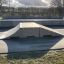 Quarter Pipe Dubbel ramp i skatepark.