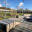 Skatepark utrustad med Quarter Pipe Dubbel ramp för skateboardåkning.