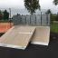 Ramp för skateboard, Quarter 2, på utomhus sportanläggning.